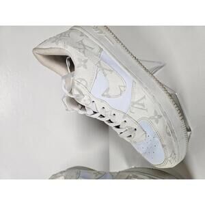 Nike Air Force 1 White Sneakers with Patterned Design